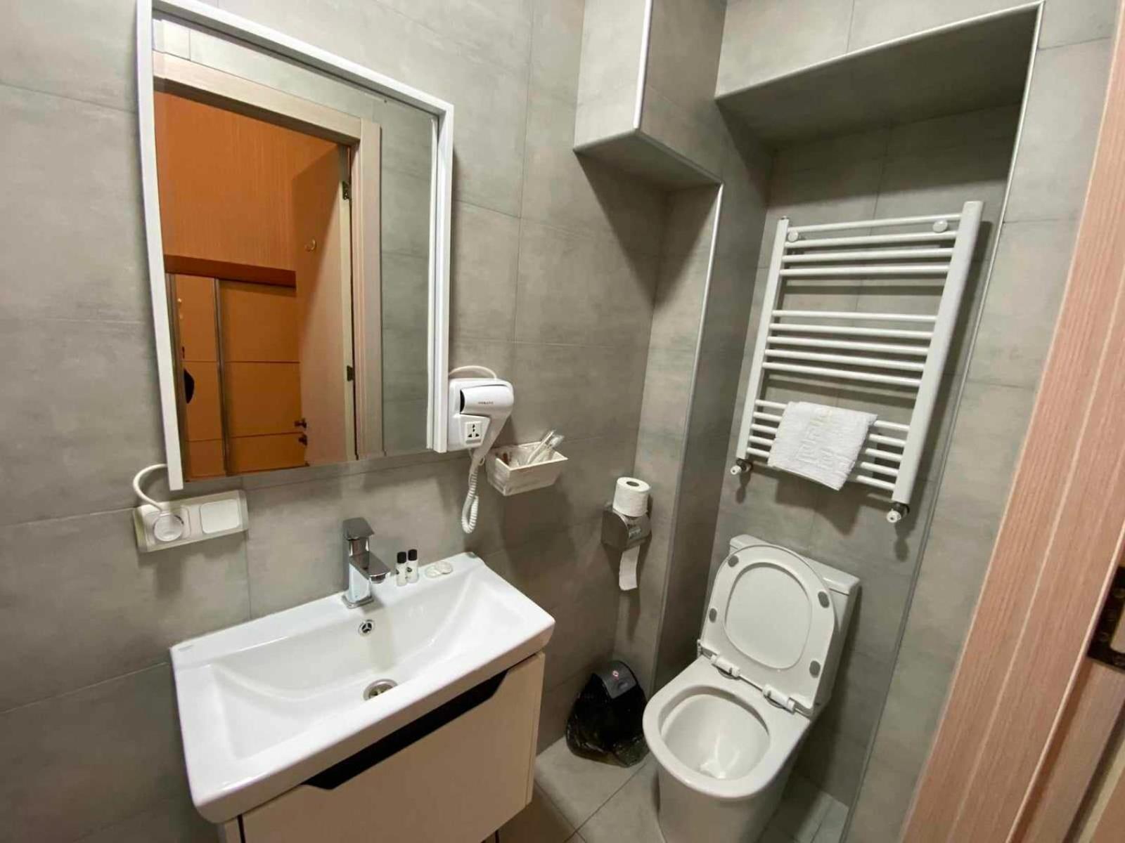 Hotel The Builder 124 Tiflis Exterior foto